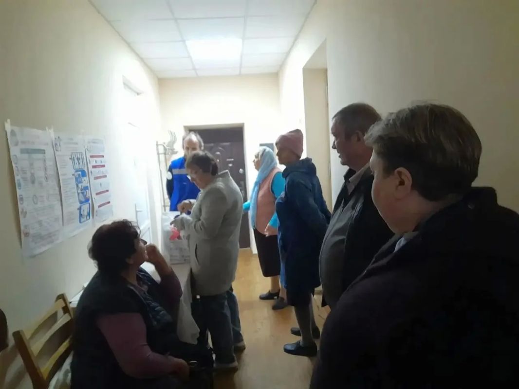В селах Колядовка и Дмитровка прошел прием профильных медицинских специалистов В селах Колядовка и Дмитровка прошел прием профильных медицинских специалистов
