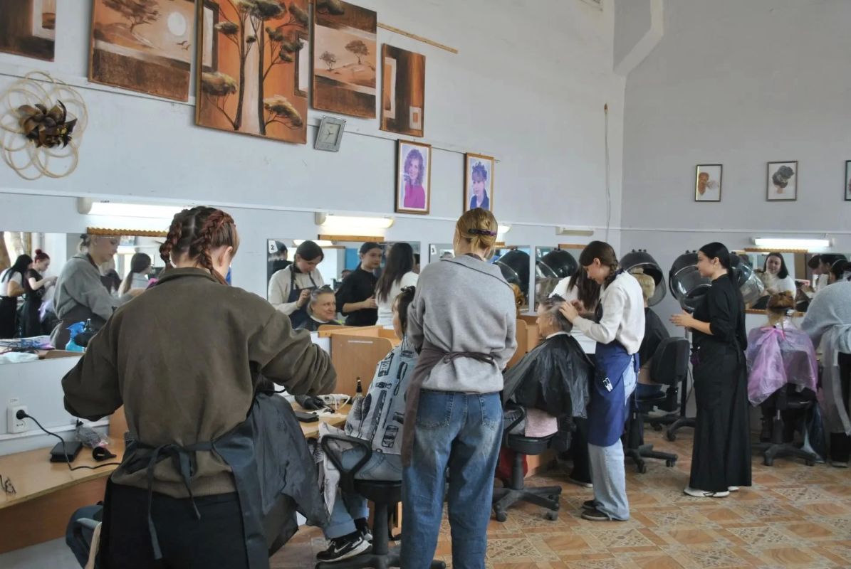 В Луганске подарили внимание и заботу мамам особенных детей В Луганске подарили внимание и заботу мамам особенных детей