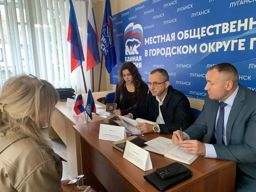 В Луганске прошёл приём участников СВО и членов их семей В Луганске прошёл приём участников СВО и членов их семей
