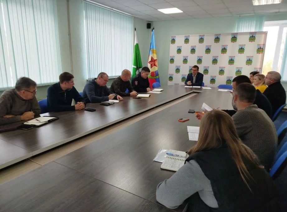 Провёл рабочее заседание Комиссии по обеспечению безопасности дорожного движения