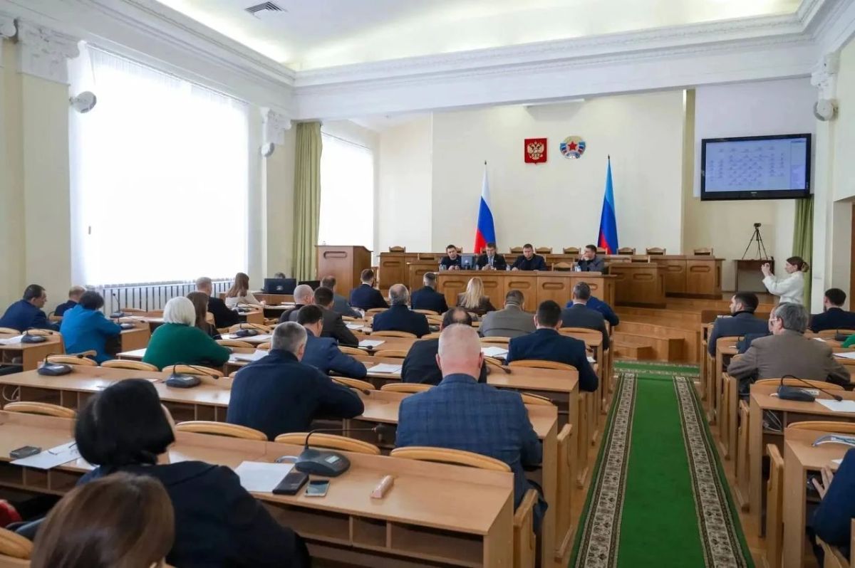 Депутаты от Единой России избраны председателями Комитетов Народного Совета ЛНР