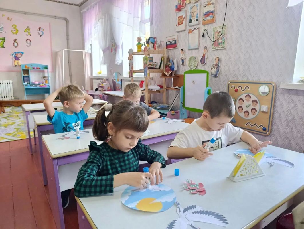 В детском саду «Ромашка» прошло мероприятие «Журавли нашей памяти» В детском саду «Ромашка» прошло мероприятие «Журавли нашей памяти»