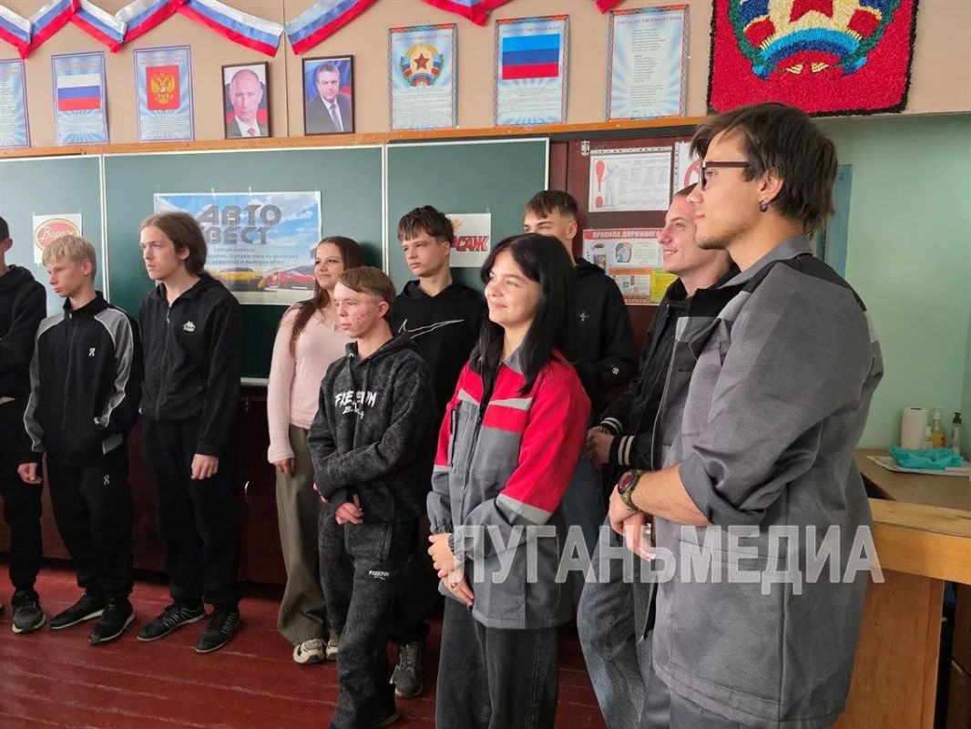 В честь Дня автомобилиста в Первомайском колледже состоялась интерактивная игра В честь Дня автомобилиста в Первомайском колледже состоялась интерактивная игра