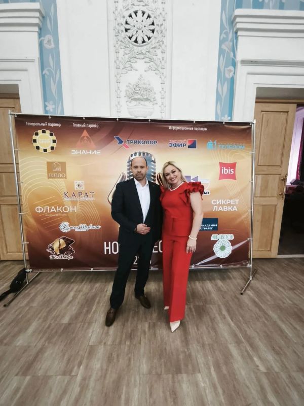 Солист Новосветловского районного Дома культуры достойно выступил в Ярославле Солист Новосветловского районного Дома культуры достойно выступил в Ярославле