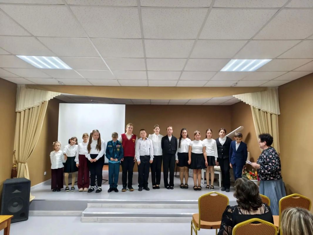 Детские школы искусств Оренбуржья и Перевальского округа провели совместный конкурс Детские школы искусств Оренбуржья и Перевальского округа провели совместный конкурс