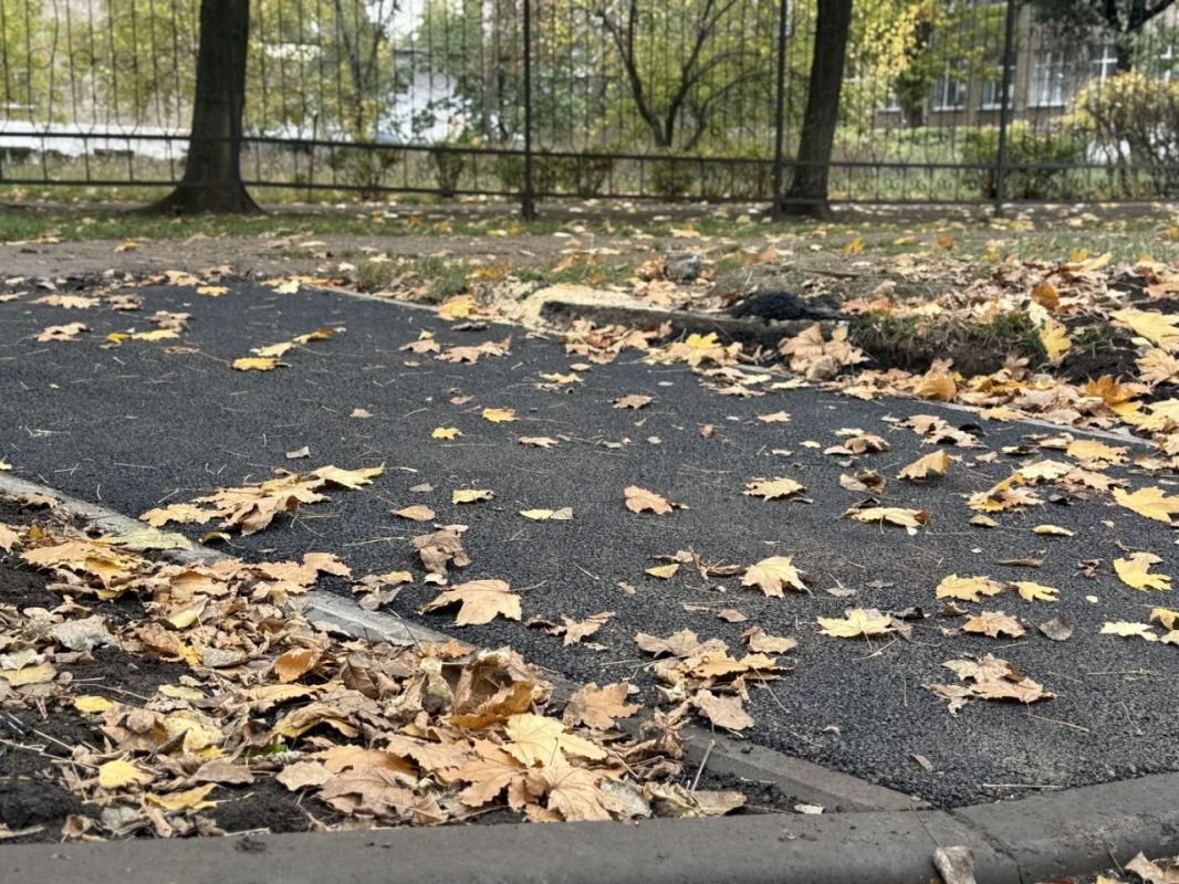 В Молодогвардейске завершили обустройство новых подходов к пешеходным дорожкам В Молодогвардейске завершили обустройство новых подходов к пешеходным дорожкам