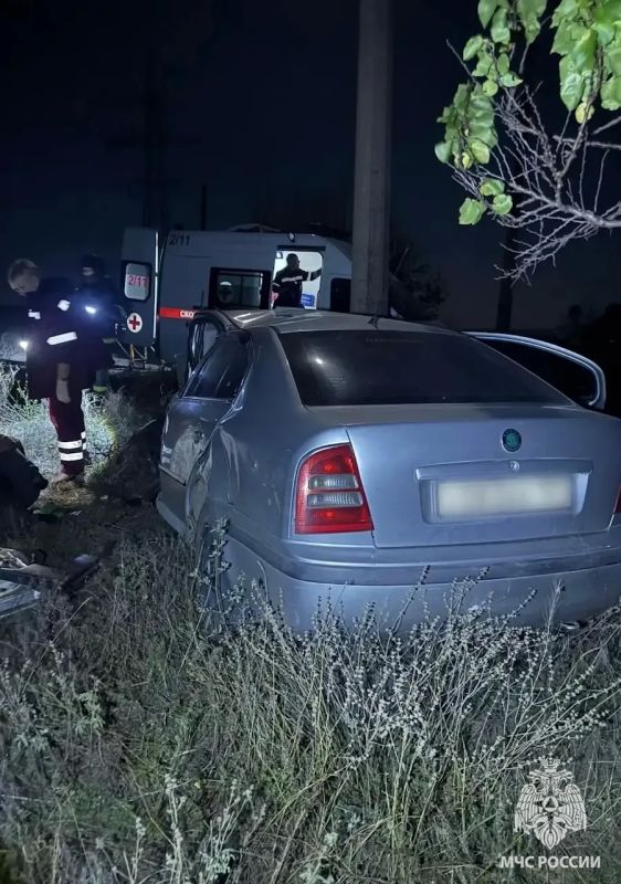 В Алчевске спасатели деблокировали мужчину после ДТП В Алчевске спасатели деблокировали мужчину после ДТП