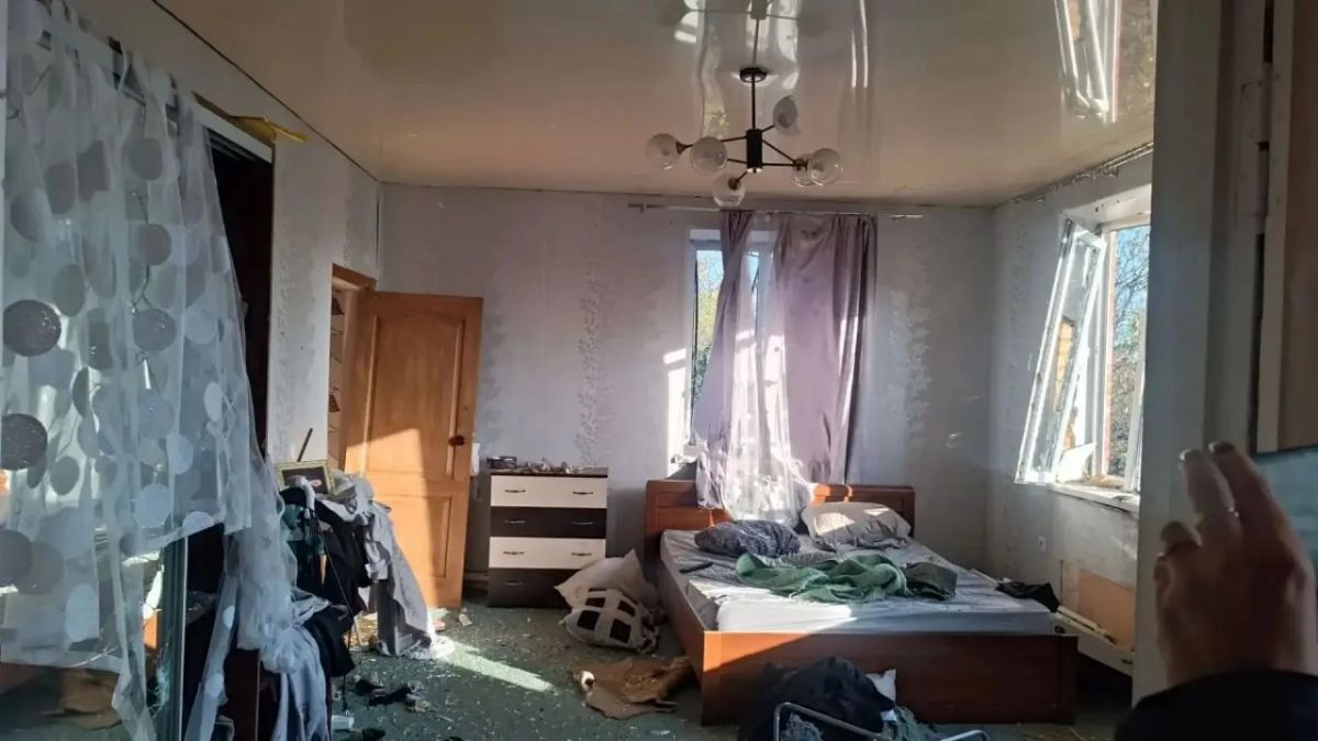 Кадры последствий ночного удара БПЛА в Краснодонском округе