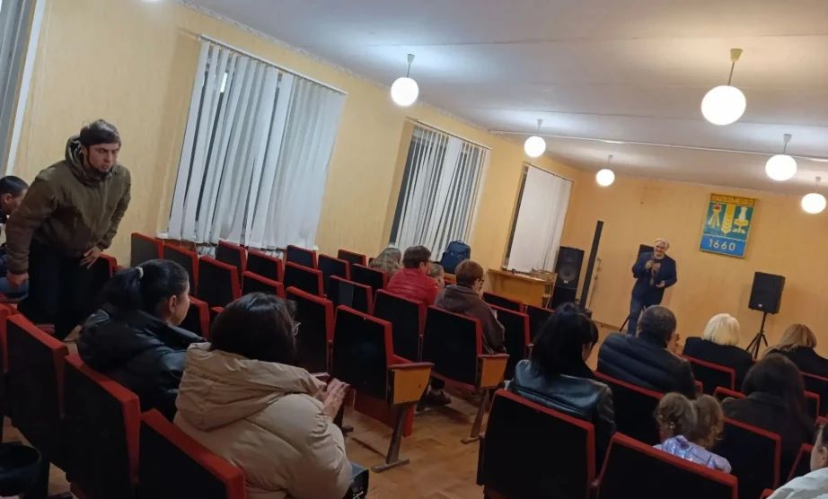 В селе Пархоменко состоялся концерт артистов из Санкт-Петербурга В селе Пархоменко состоялся концерт артистов из Санкт-Петербурга