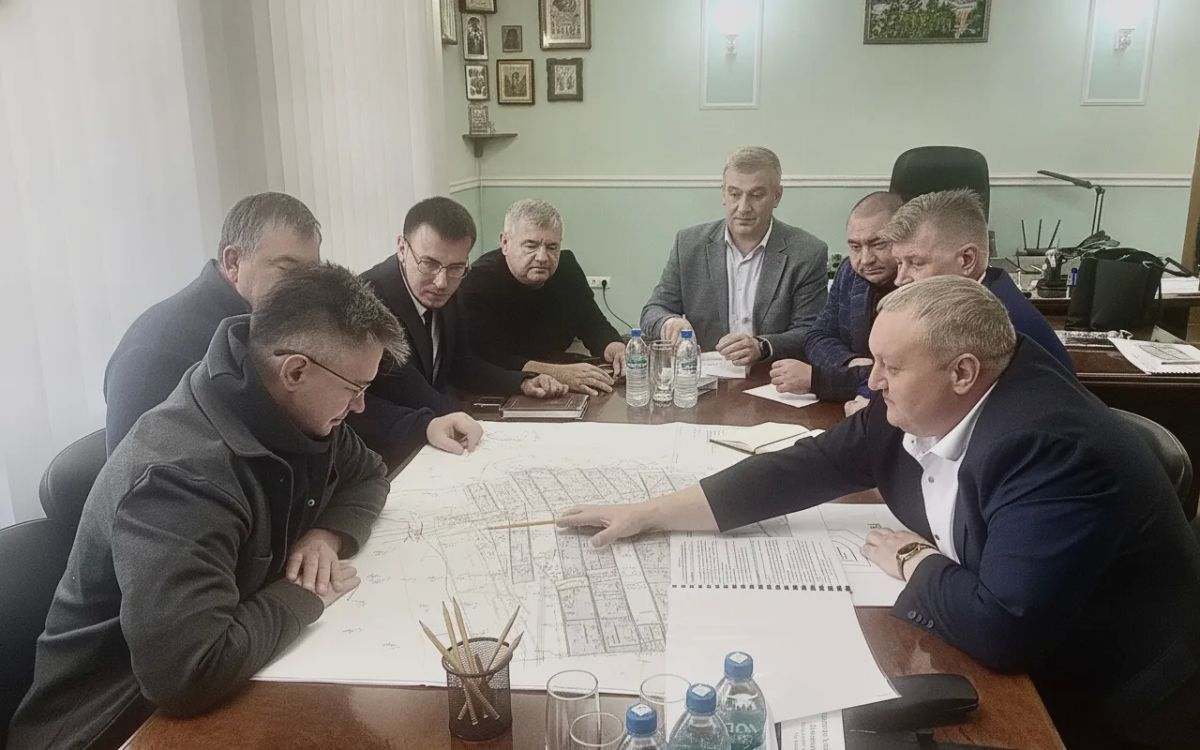 Статс-секретарь — замминистра энергетики РФ Дмитрий Исламов посетил ЛНР с рабочим визитом Статс-секретарь — замминистра энергетики РФ Дмитрий Исламов посетил ЛНР с рабочим визитом