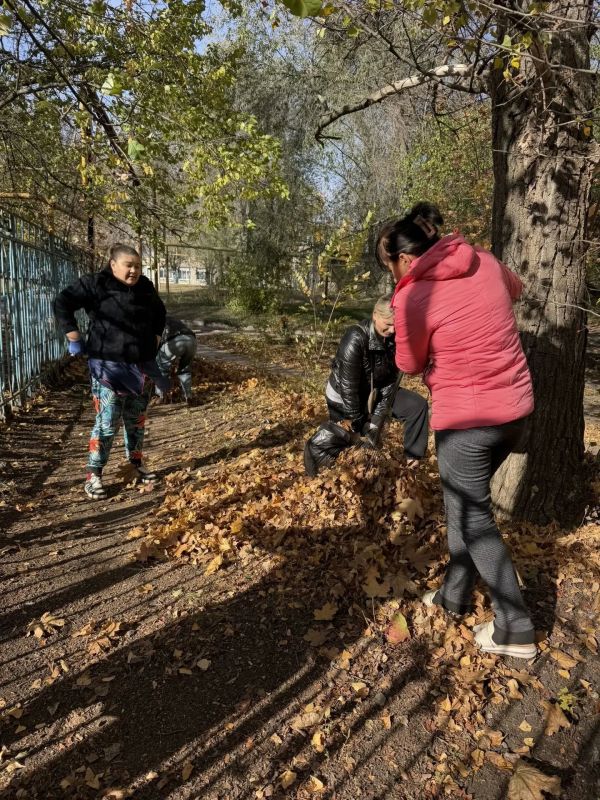 В Молодогвардейске продолжаются работы по благоустройству территорий В Молодогвардейске продолжаются работы по благоустройству территорий