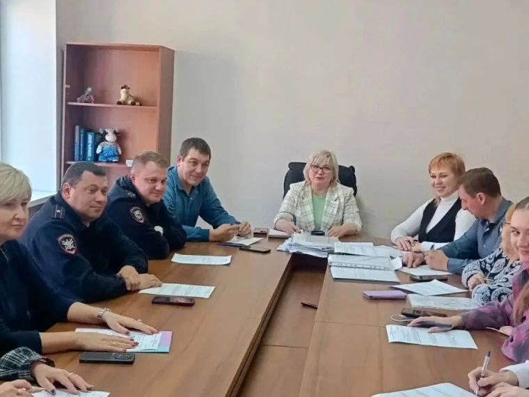 Комиссия по делам несовершеннолетних и защите их прав продолжает целенаправленную работу