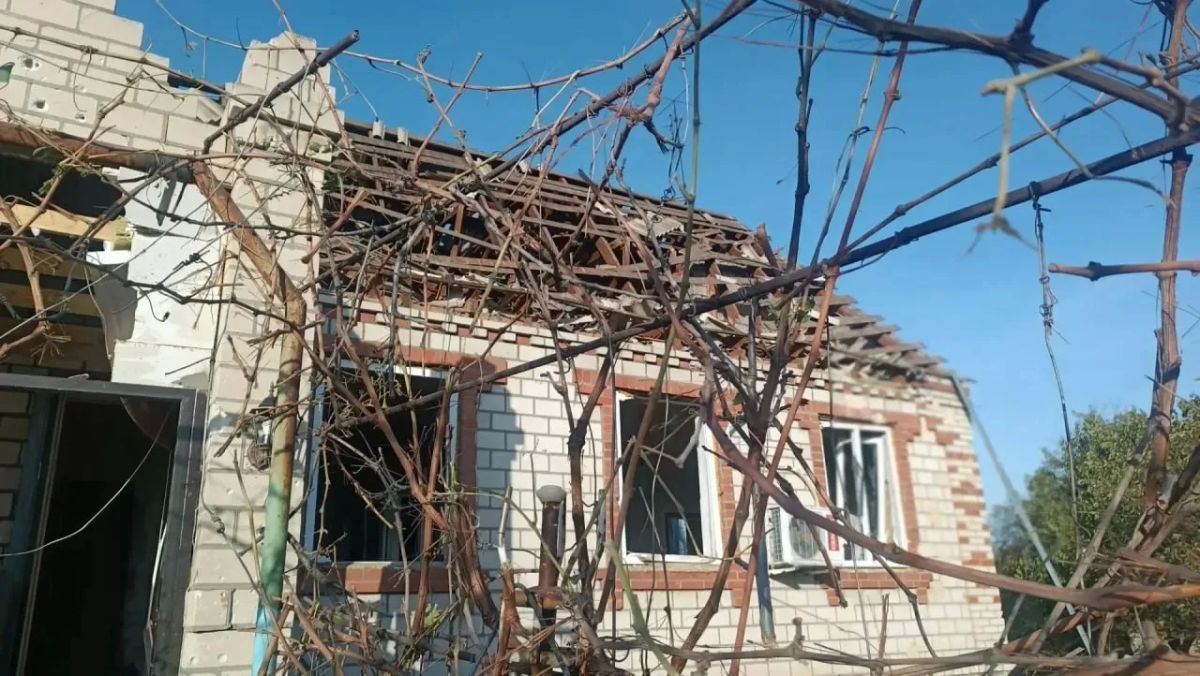 Кадры последствий ночного удара БПЛА в Краснодонском округе Кадры последствий ночного удара БПЛА в Краснодонском округе