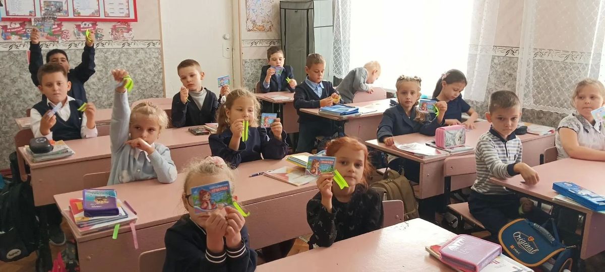 В Лутугинской средней школе №2 отряд ЮИД «Друзья порядка» провел увлекательное мероприятие В Лутугинской средней школе №2 отряд ЮИД «Друзья порядка» провел увлекательное мероприятие