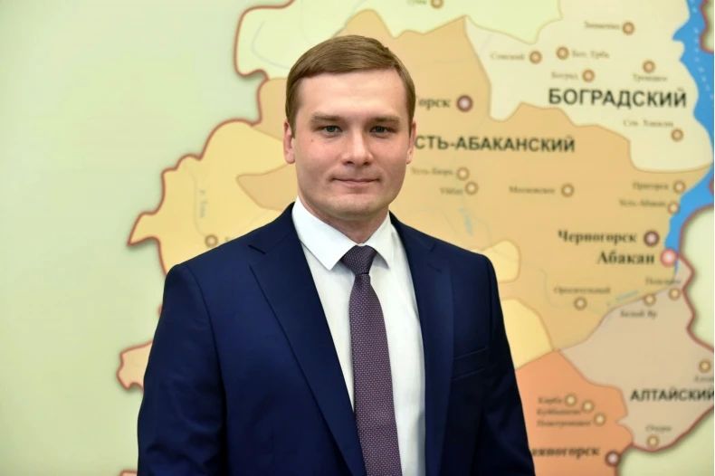 Глава Хакасии поздравил свердловчан с 88-летием города!