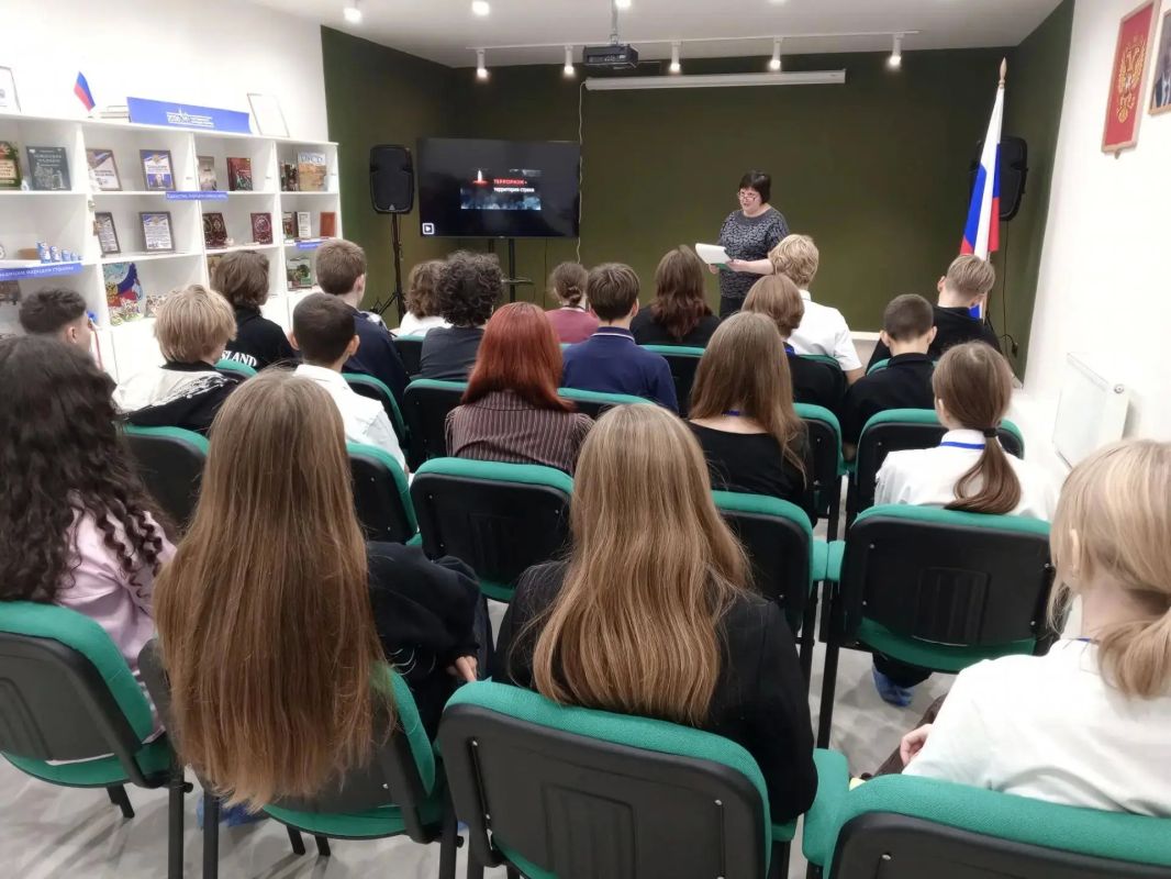 В «Библиопортале» прошёл информационный час «Терроризм — территория страха»