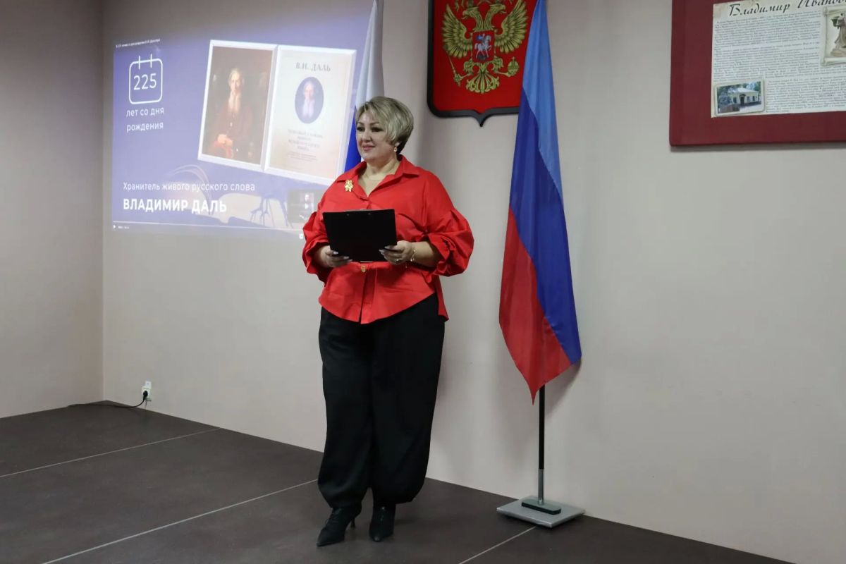 "Живое слово“ звучит вновь: выставка к юбилею Владимира Даля "Живое слово“ звучит вновь: выставка к юбилею Владимира Даля