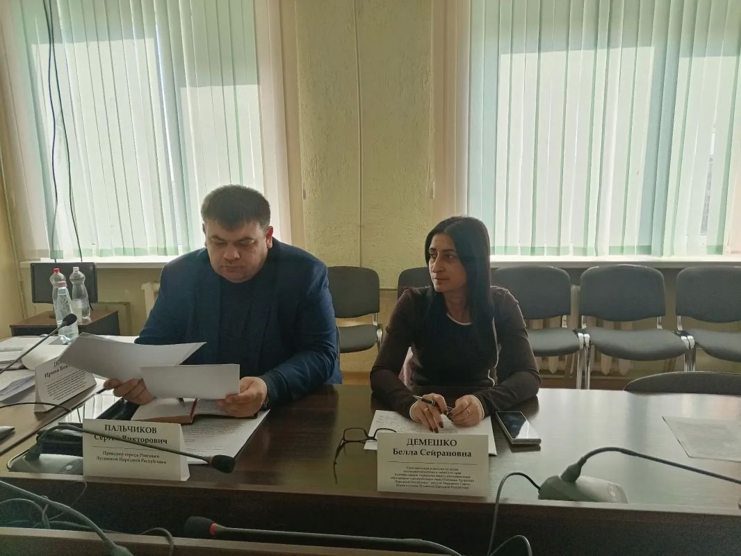 Состоялось очередное заседание городской комиссии по делам несовершеннолетних Состоялось очередное заседание городской комиссии по делам несовершеннолетних