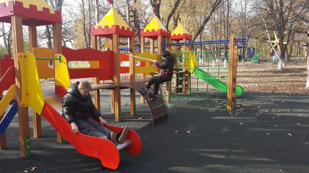 Детская игровая площадка в Парке культуры и отдыха им. Героев: море веселья и ярких впечатлений! Детская игровая площадка в Парке культуры и отдыха им. Героев: море веселья и ярких впечатлений!