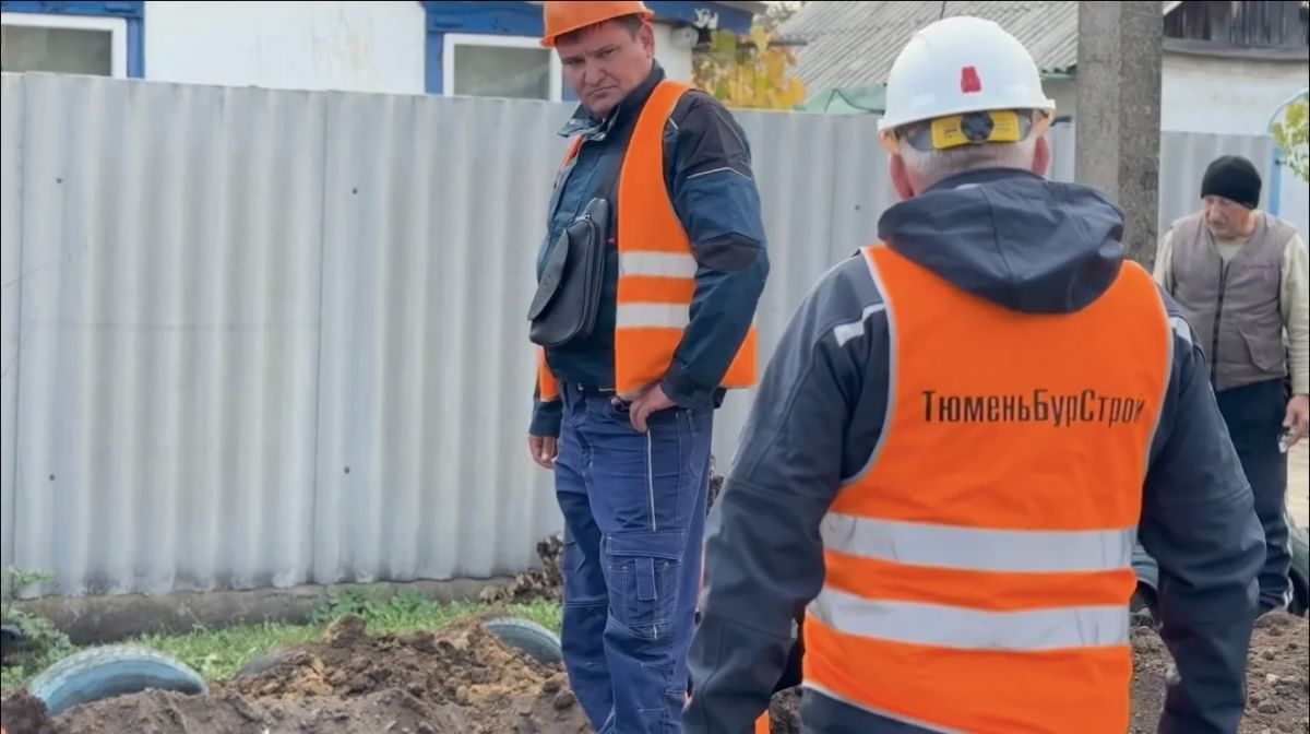 По многочисленным обращениям жителей улицы Чкалова в поселке Западный выполнена замена 550 метров водопроводной сети По многочисленным обращениям жителей улицы Чкалова в поселке Западный выполнена замена 550 метров водопроводной сети