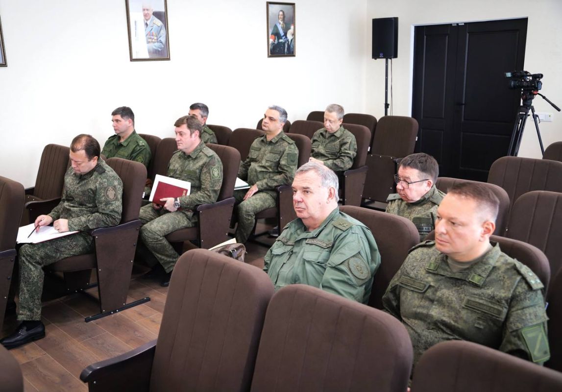 Глава СК России провел оперативное совещание в Луганске Глава СК России провел оперативное совещание в Луганске