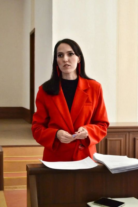 Мы продолжаем плотную работу с образовательными организациями нашего города Мы продолжаем плотную работу с образовательными организациями нашего города