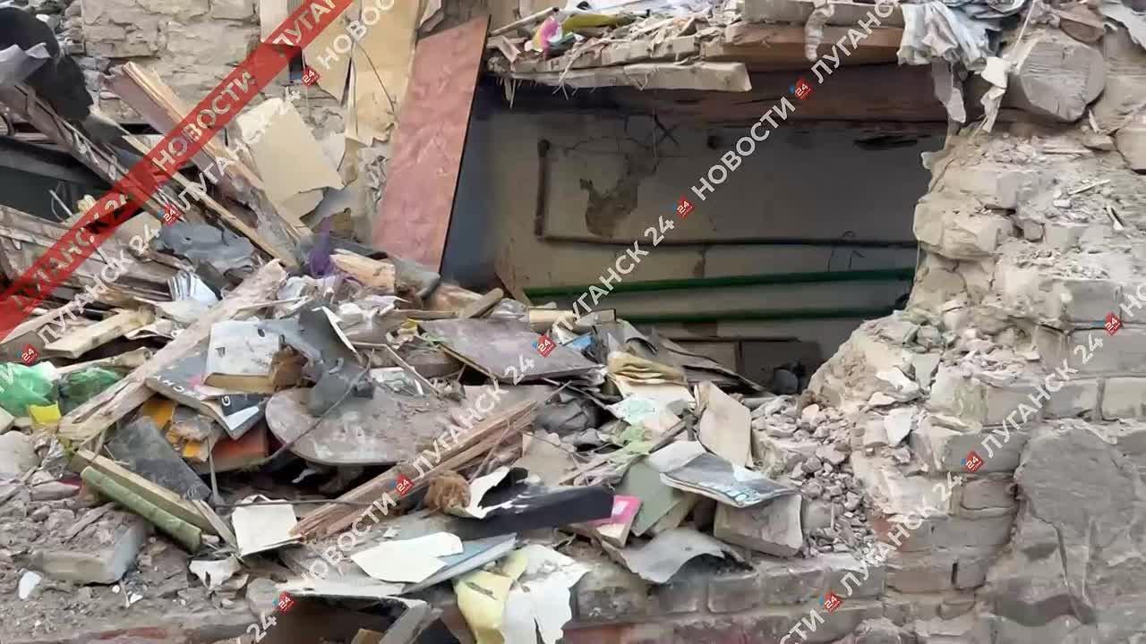 Поисковая операция в Луганске закончилась трагически – женщина погибла под завалами дома в результате удара ВФУ