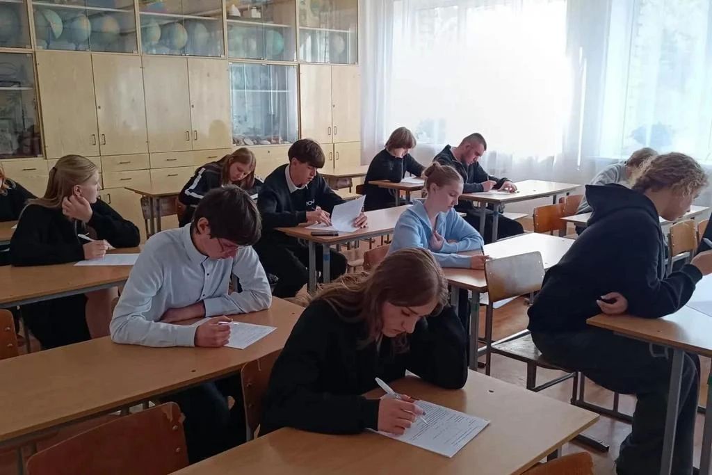 В Алчевске прошла образовательная акция «Избирательный диктант — «Софиум» В Алчевске прошла образовательная акция «Избирательный диктант — «Софиум»