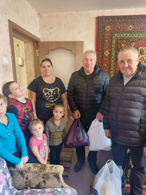 Подготовку учреждения к зиме обсуждали ещё в одном нашем любимом заведении - Кременском Доме детского и юношеского творчества Подготовку учреждения к зиме обсуждали ещё в одном нашем любимом заведении - Кременском Доме детского и юношеского творчества