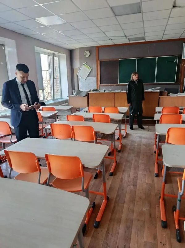 В результате атаки БПЛА пострадали три образовательных учреждения Луганска В результате атаки БПЛА пострадали три образовательных учреждения Луганска