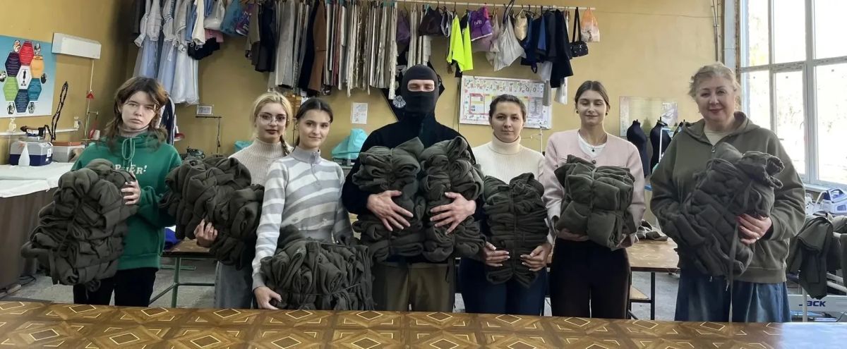 «Шьем для СВОих»: студенты ЛГПУ передали на фронт 50 комплектов нательного белья «Шьем для СВОих»: студенты ЛГПУ передали на фронт 50 комплектов нательного белья