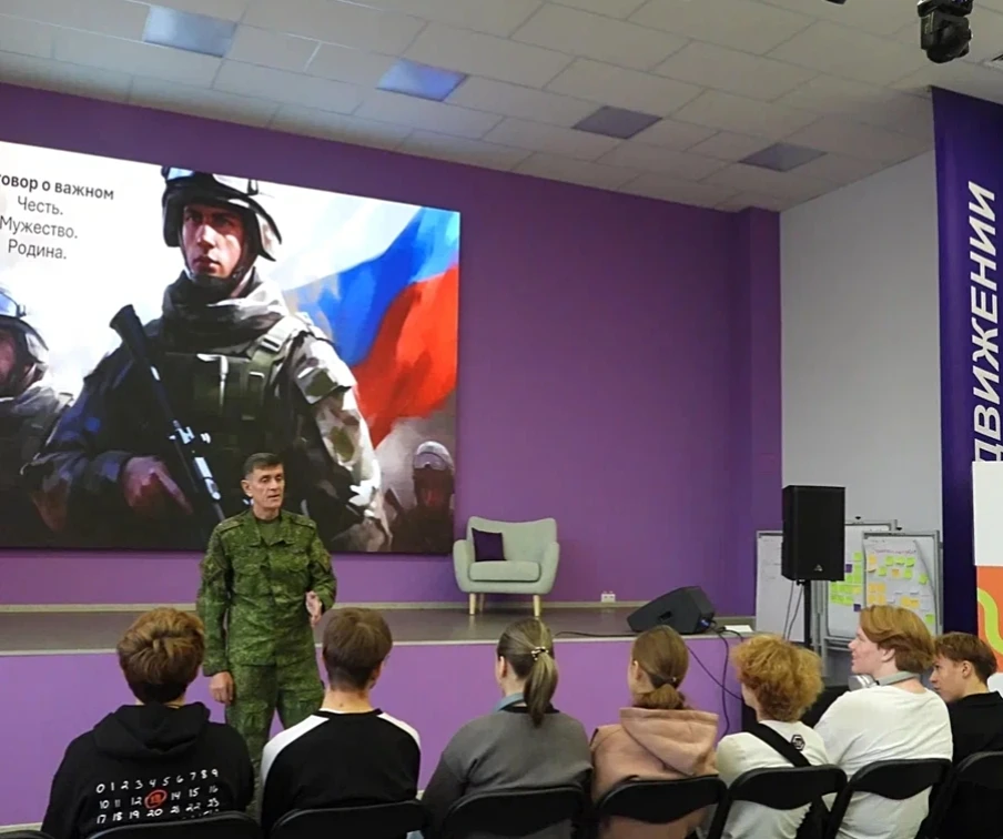 Диалог с Героем: когда правила безопасности звучат из первых уст