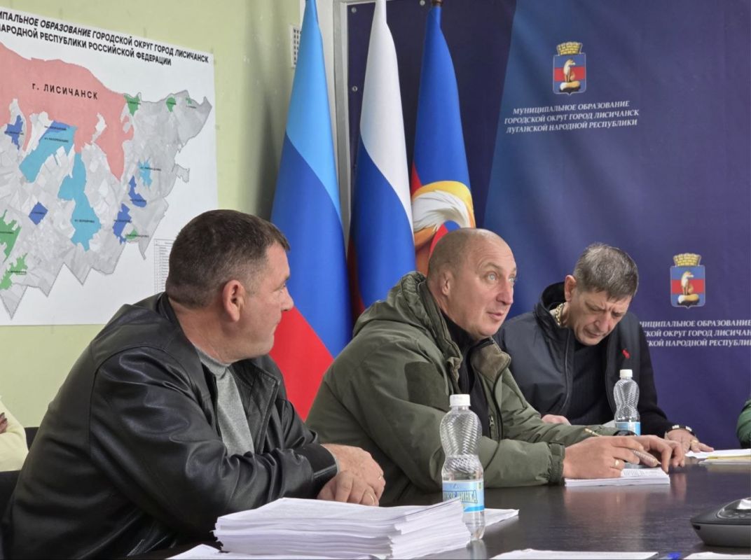 Состоялось сорок девятое заседание Совета городского округа город Лисичанск Луганской Народной Республики Состоялось сорок девятое заседание Совета городского округа город Лисичанск Луганской Народной Республики