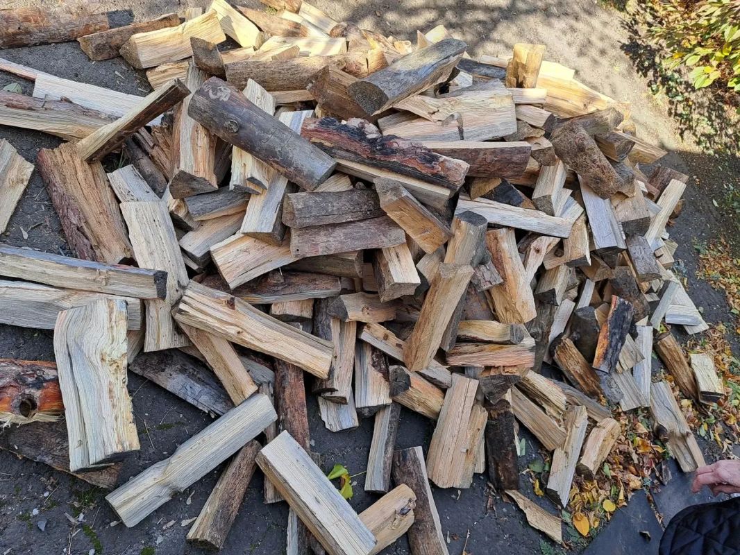 «Добрые дела» в пгт Новодарьевка продолжаются «Добрые дела» в пгт Новодарьевка продолжаются