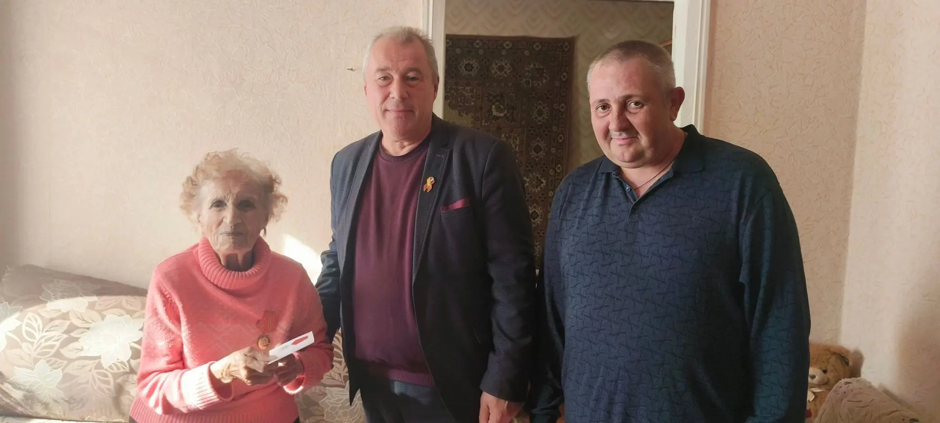 Тему увековечивания подвига наших земляков развили в рамках ряда мероприятий по линии проекта партии "Единая Россия" "Историческая память"