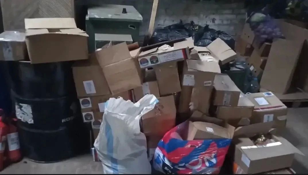 Светлана Гизай: #ПОМОЩЬФРОНТУ. Продолжаем помогать нашим бойцам! Передала гуманитарную помощь двум нашим подразделениям: воду, предоставленную инициативной группой «ZаНашуОбщуюПобеду» из города Долгопрудный Московской... Светлана Гизай: #ПОМОЩЬФРОНТУ. Продолжаем помогать нашим бойцам! Передала гуманитарную помощь двум нашим подразделениям: воду, предоставленную инициативной группой «ZаНашуОбщуюПобеду» из города Долгопрудный Московской...
