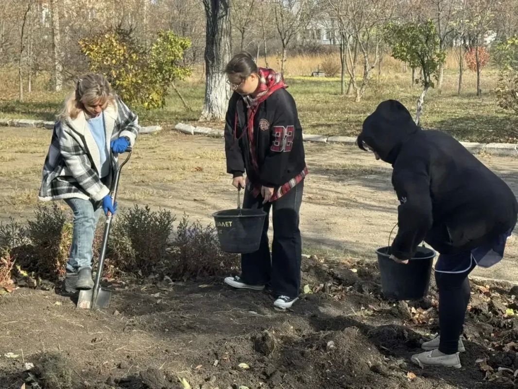 Акция «Зеленый дом»: вместе делаем Ровеньки зеленее и уютнее! Акция «Зеленый дом»: вместе делаем Ровеньки зеленее и уютнее!