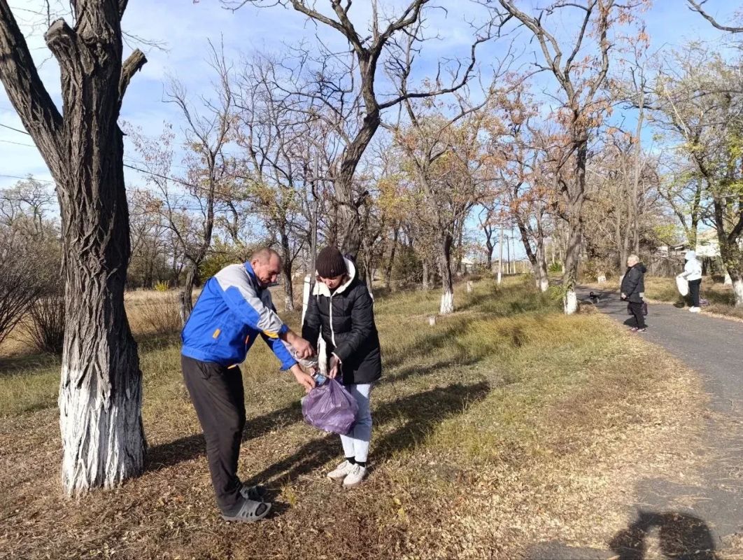 ТОС "Малая Родина". 30 октября 2026 года поселок Михайловка преобразился благодаря совместным усилиям участников ТОС "Малая Родина" и представителей отдела жизнеобеспечения пгт Михайловка Администрации городского округа... ТОС "Малая Родина". 30 октября 2026 года поселок Михайловка преобразился благодаря совместным усилиям участников ТОС "Малая Родина" и представителей отдела жизнеобеспечения пгт Михайловка Администрации городского округа...