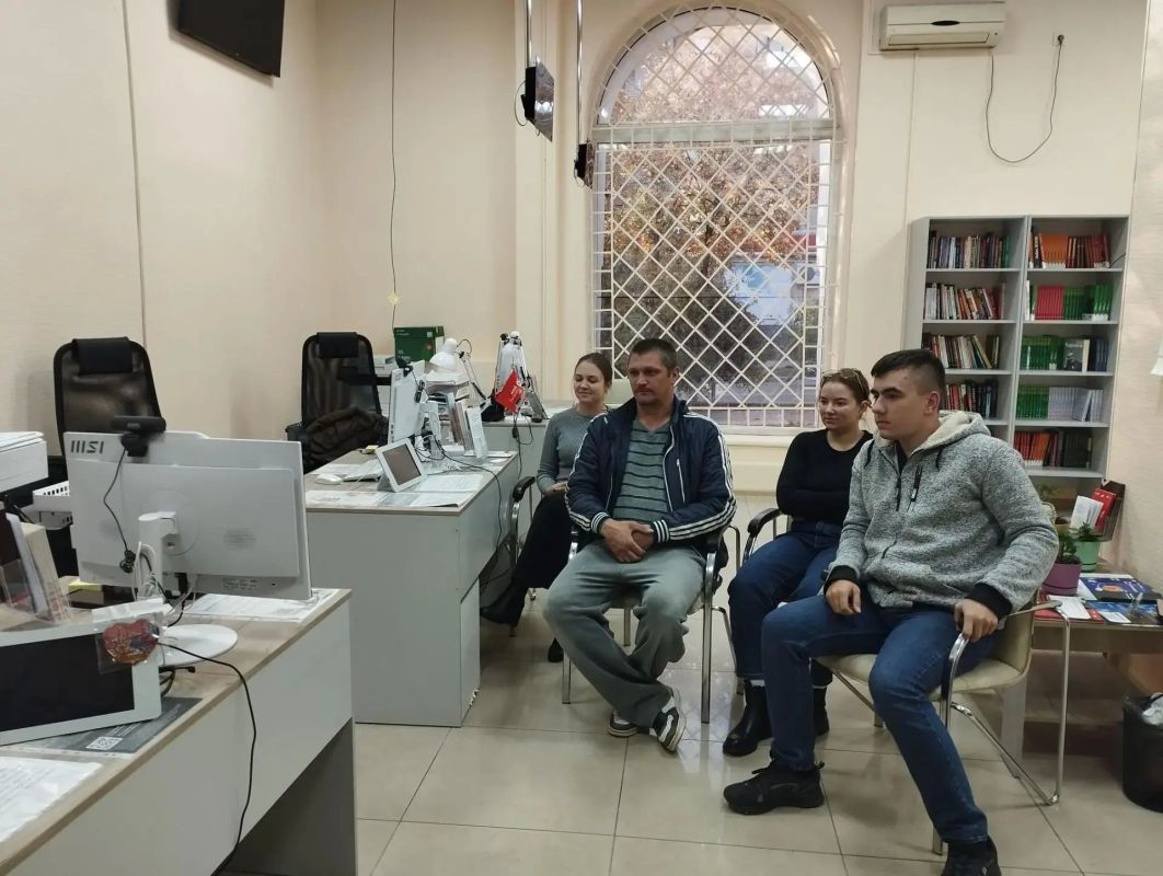 Ветераны Коми поделились опытом предпринимательства с товарищами из ЛНР Ветераны Коми поделились опытом предпринимательства с товарищами из ЛНР