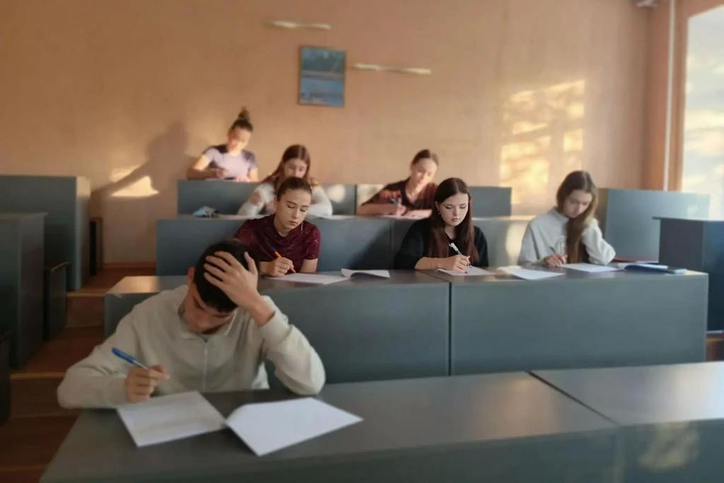 В Старобельском округе прошёл «Избирательный диктант — «Софиум» В Старобельском округе прошёл «Избирательный диктант — «Софиум»