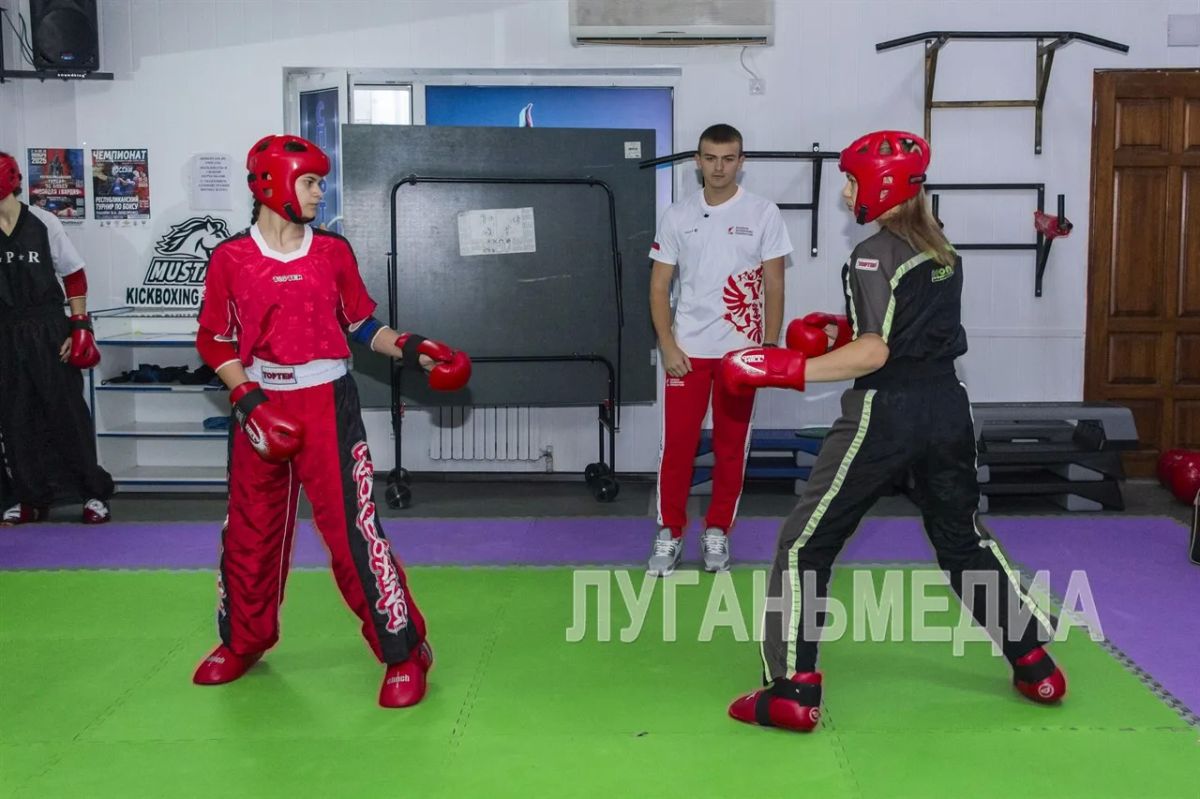 Иван Терновой стал чемпионом мира по кикбоксингу WKF, который проходил в колумбийском городе Картахена-де-Индиас Иван Терновой стал чемпионом мира по кикбоксингу WKF, который проходил в колумбийском городе Картахена-де-Индиас